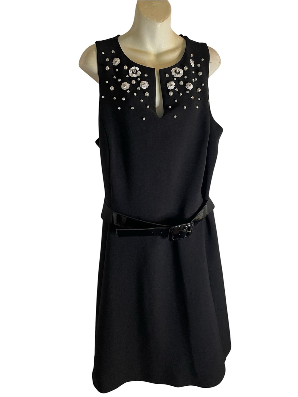 Roz & Ali Black Sleeveless Embellished Belted Midi Dress Zippered Back Size 18
